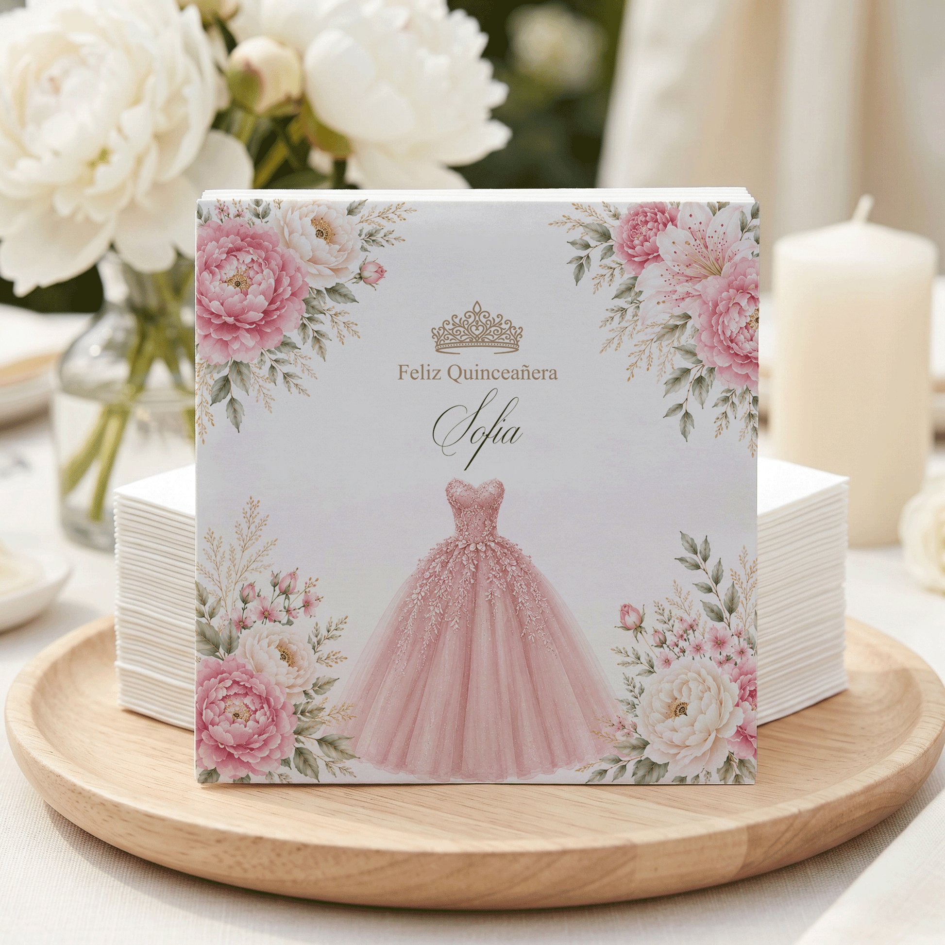 Napkins with "Feliz Quinceañera Sofia" text, a crown, and a pink dress design.